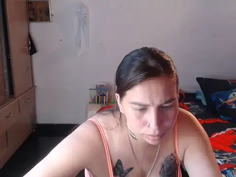 layanafuckass (F young) - squirt