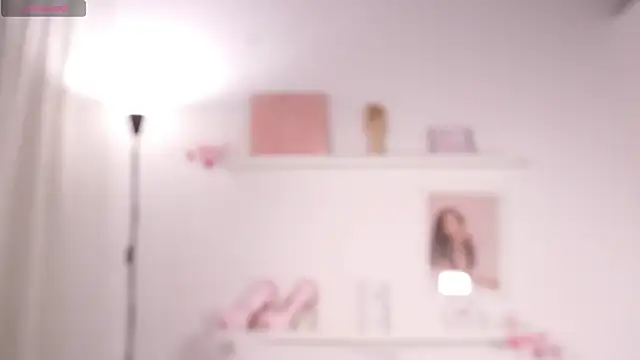 sweettener_ (T teen) - 🎯 Naked and oily body♡