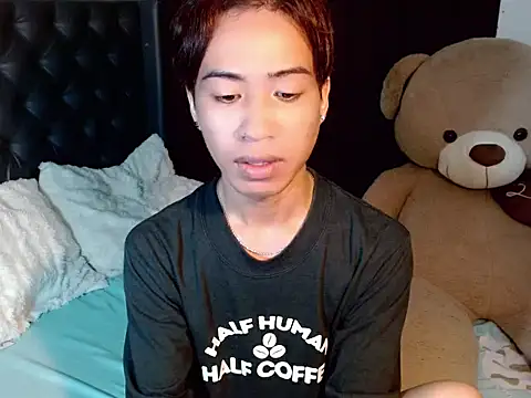 skye_23 (Ask my age) - bend me over and lets cum <3