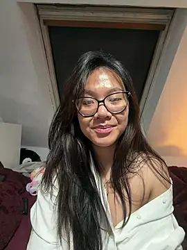 mia_teacup