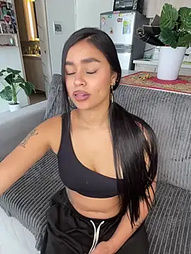 meli_ortiz_ live cam on StripChat