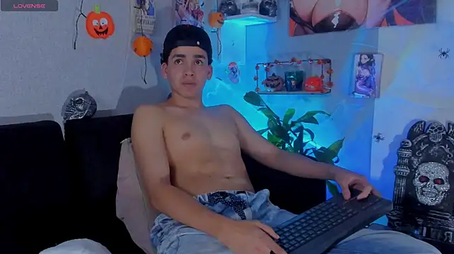 strong_rock69 live cam on StripChat