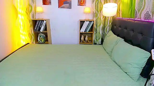 Naughty_Jessie live sex cam
