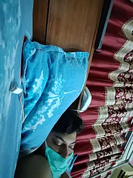 sexysamant (M young) - Naked and pose