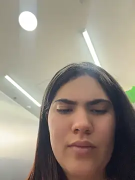 valenhill@xh (F young) - Fuck me pussy and much cum and shopping