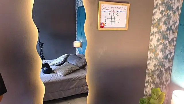 aaron_eze (M young) - Fingers in ASS