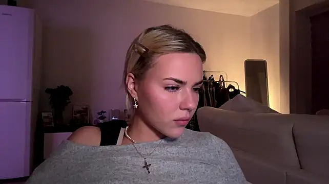 ChristelDuncombe live cam on StripChat