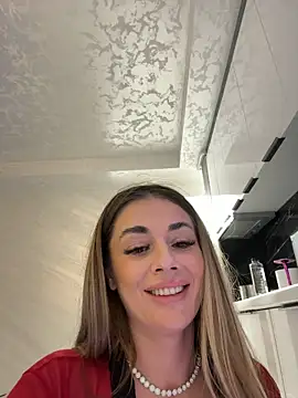 IsabellaEtthan Live Webcam on Stripchat