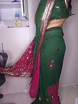 deepa_kannadatelugu (F milf) - Full nude pusssy oil massage