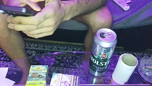 Moh_197 live cam on StripChat