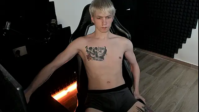 more_than_friend (M young) - Cumshow at goal