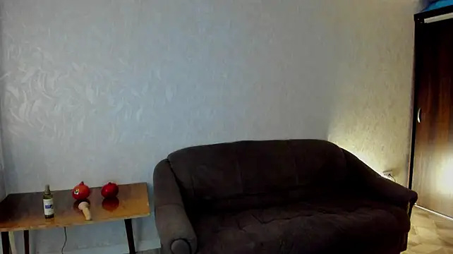 pure_elena (F milf) - Spread my ass and tease with finger