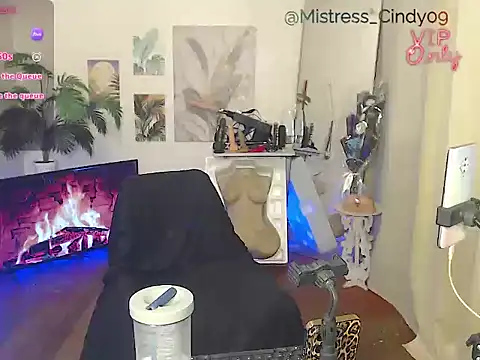 mistressph (T milf) - Erotic Strip Dance PUBLIC NAKED