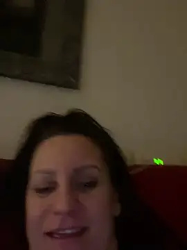 maribel888 (F milf) - A big smile on my first day?