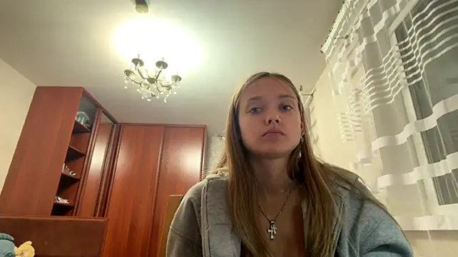 romy_grei (F teen) - show ass