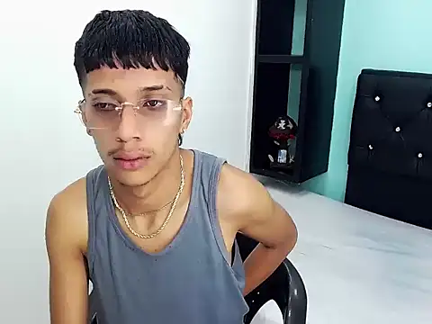brayan__hot__ (M twink) - COMPLETELY NAKED 🥵🔥😝
