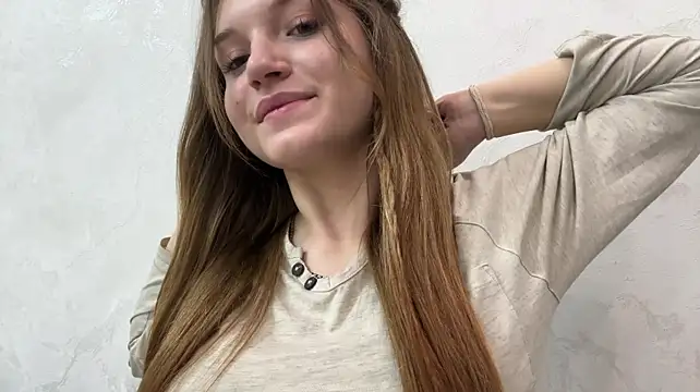 linameall (F teen) - I’ll squeeze my chest very tightly..)