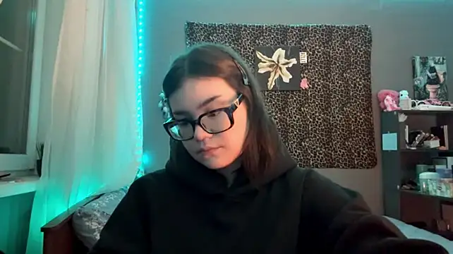KaseyCloud live cam on StripChat