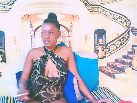 EbonyCocoFantasy live cam on StripChat