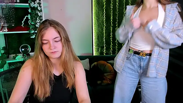 baby_hotte (Ask my age) - flash ass