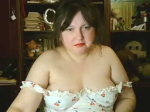 CarrieQPeach webcam