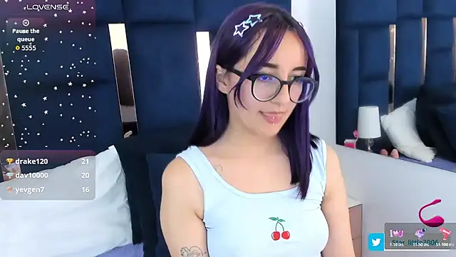 Dreammy_Kitty live cam on StripChat