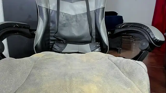 Arian_Pervert live cam on StripChat