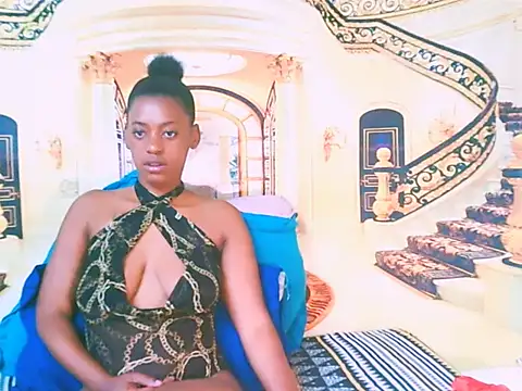 EbonyCocoFantasy live cam on StripChat