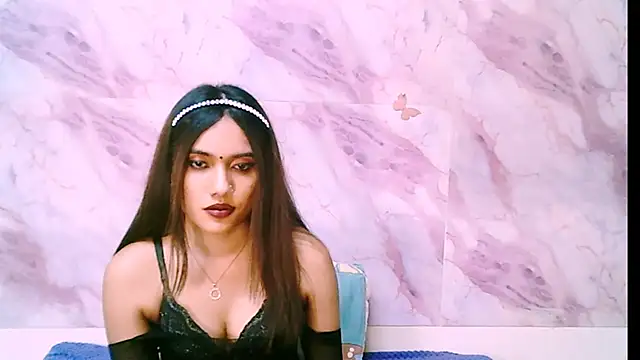IndianSkies live cam on StripChat