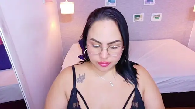 Curvy_sexyvalen
