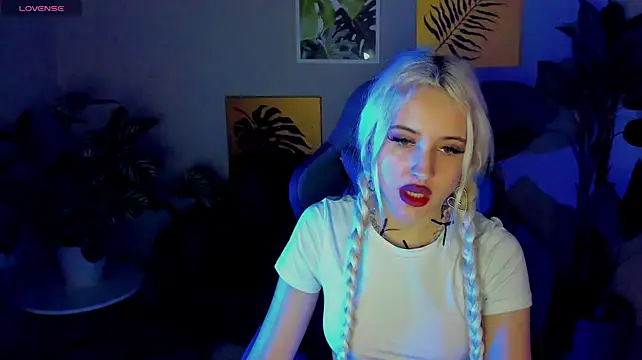 LaslyAngel live cam on StripChat
