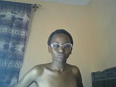 Goldenpixie live cam on StripChat