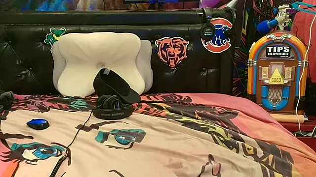 big_fat_bear (Ask my age) - 👋( ಥ Ĺ̯ ಥ )👉TiP +❤️ME |↪️Poor Student