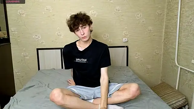 liam_winss (M twink) - play with dick