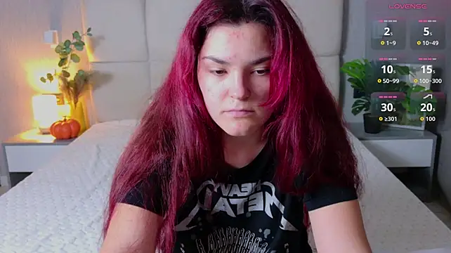 leyaastarr (F teen) - Show feet