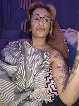 reizn__68 (Ask my age) - 1 Finger in Pussy