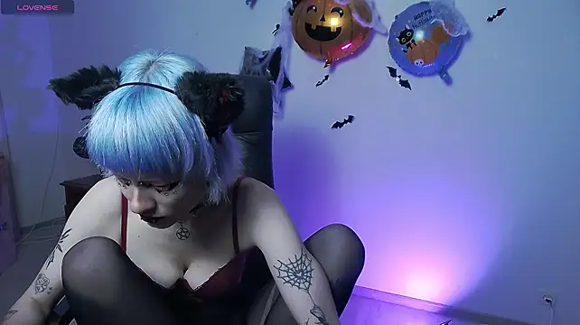 roxycatlove (F young) - topless 15 minutes