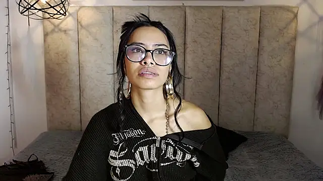 Miahotcs1