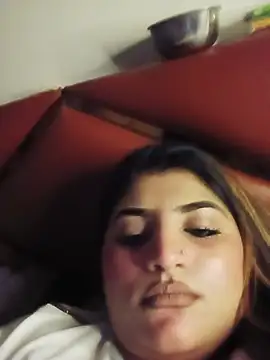 Sanaya_Gil