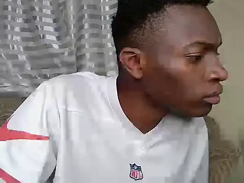 JewelFuckEntertainer212