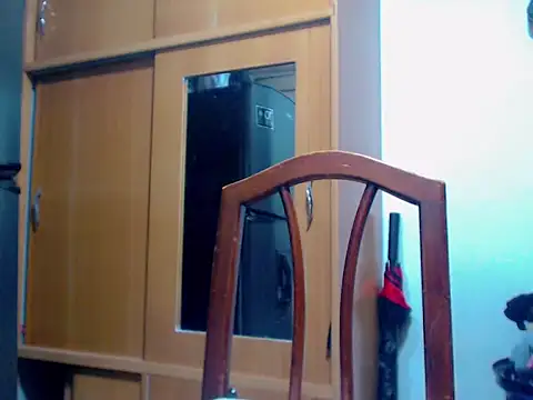 Dary_Bloom live cam on StripChat