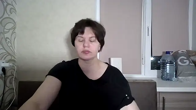 Kavoreli live cam on StripChat