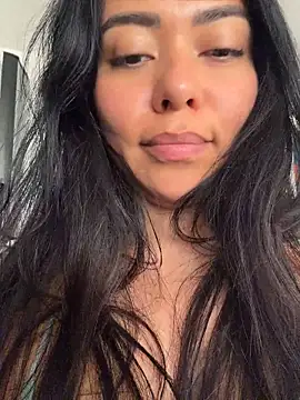 petitlumiere (F milf) - Lick nip