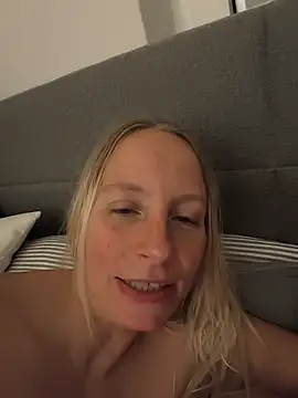 wirzwei2837 (Ask my age) - Arsch lecken bei ihr 🥵