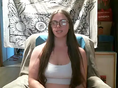 katie_kitten38 live cam on StripChat