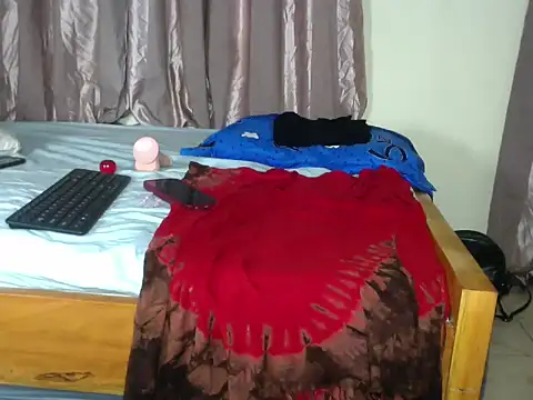sexygirly2 live cam on StripChat