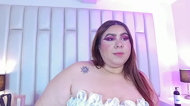 aandreaperez live cam on StripChat