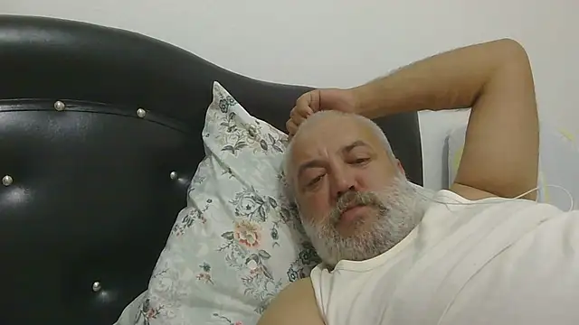 husoizmir live cam on StripChat