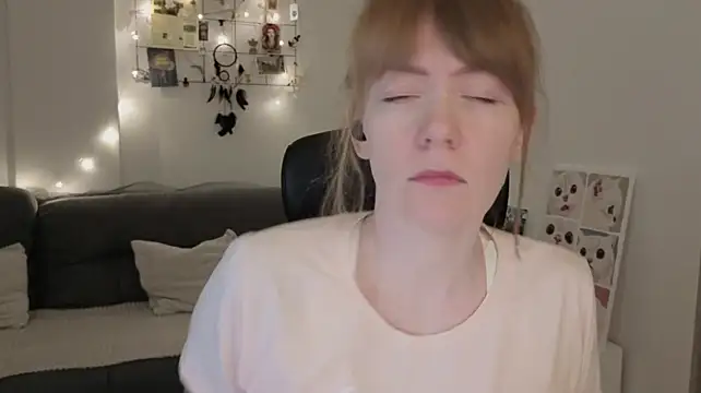 Aurora_Velvett_