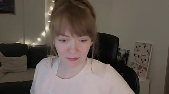 Aurora_Velvett_ webcam
